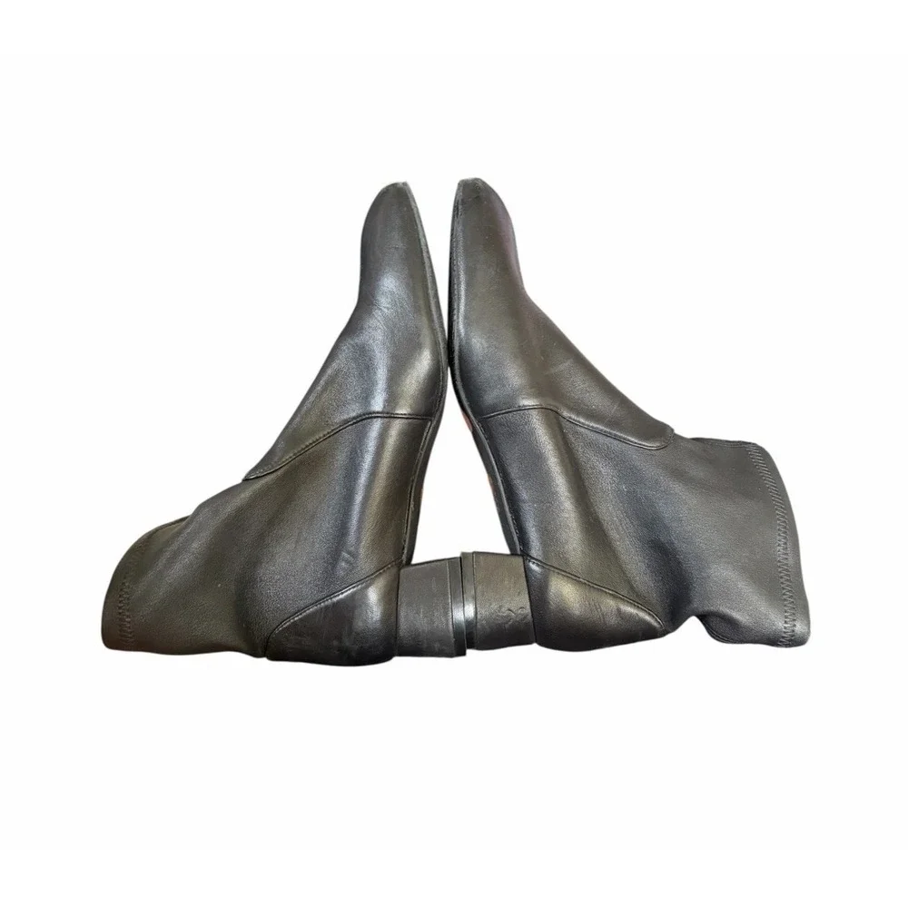 Stuart Weitzman Odetta Ankle Pull On Bootie Size 7 B Black Leather‎ Pointed Toe
